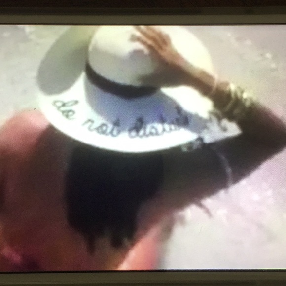 NWT " Do Not Disturb " Straw Hat / Embroidered 💃 - Picture 3 of 6